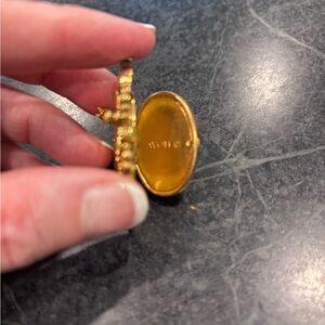 VINTAGE Avon Cameo with Perfume